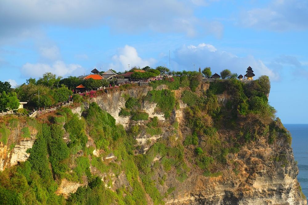 Uluwatu Temple: The Kecak Dance, Entry Fees, and What to Expect