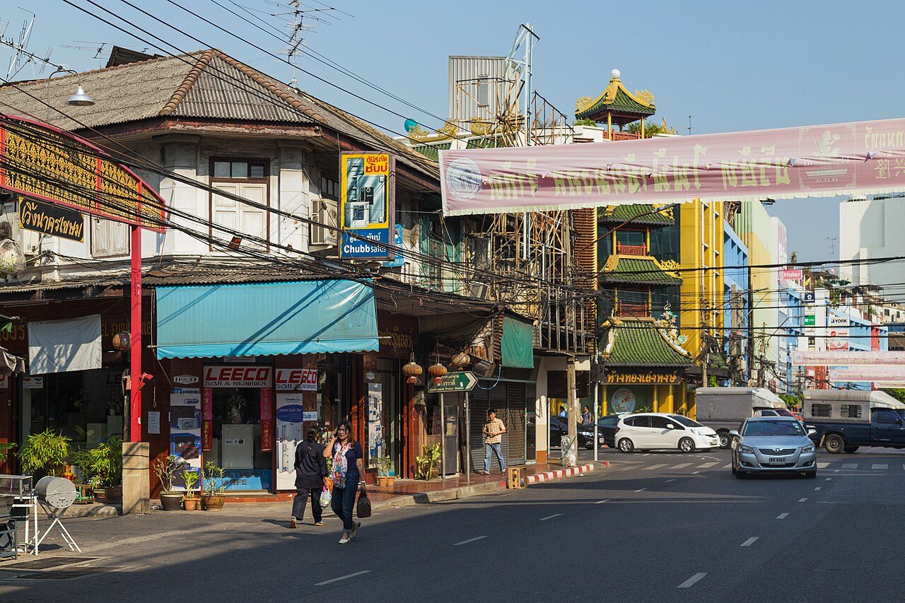 Yaowarat: Bangkok's Chinatown and Its Legendary Night Street Food