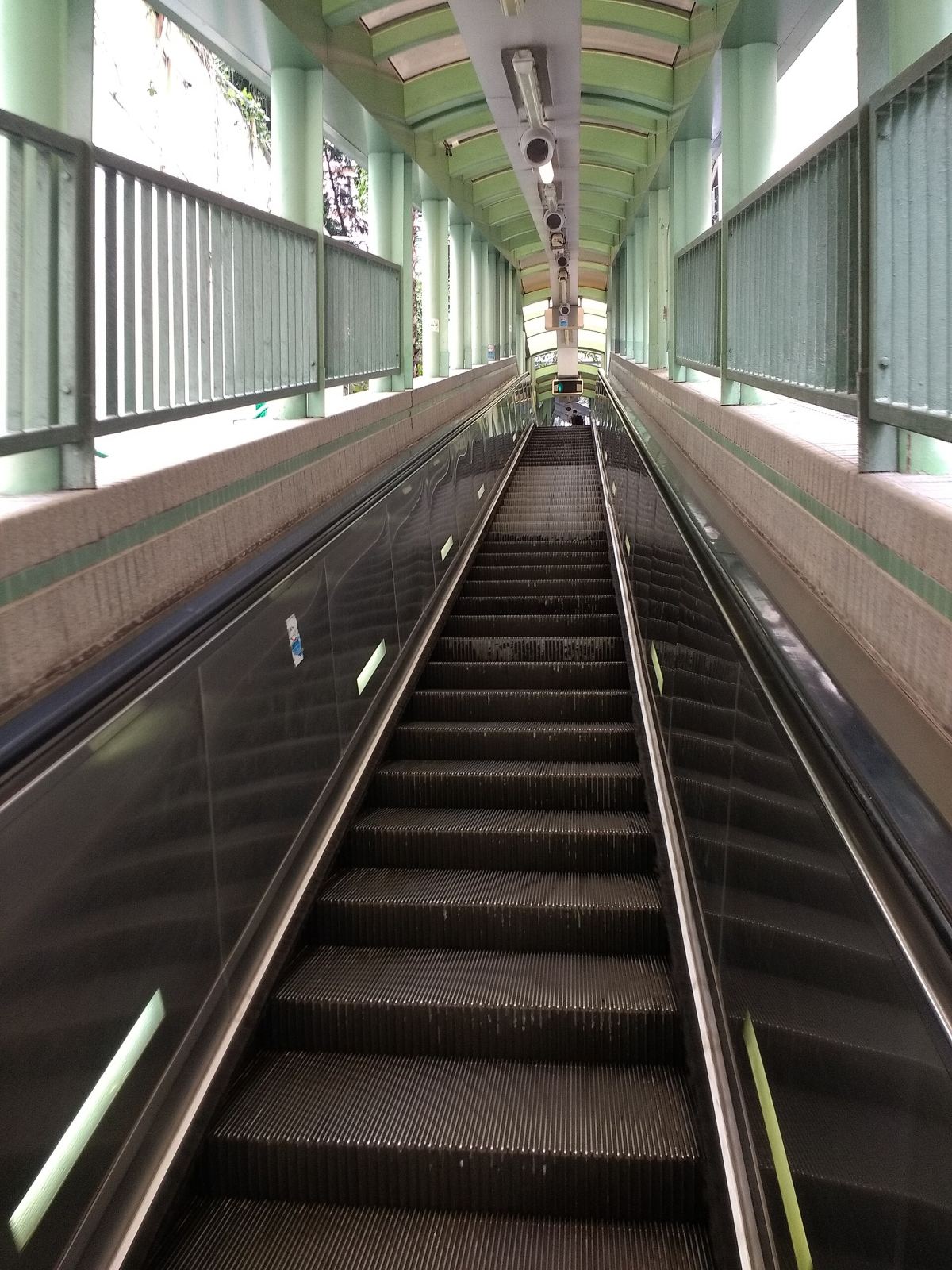 Central-Mid-Levels Escalator stretch in Hong Kong, uncovered section