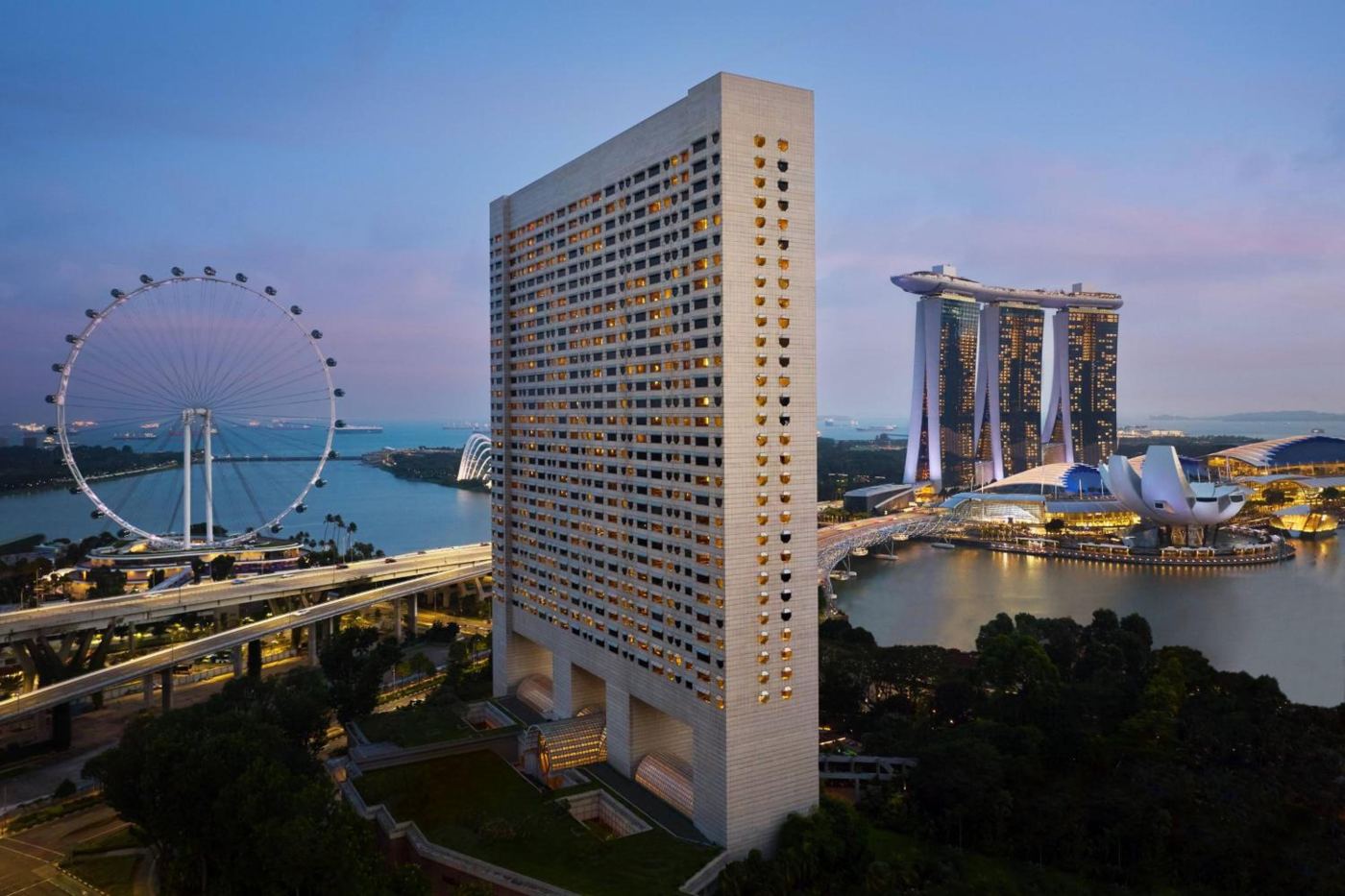 The Ritz-Carlton Millenia Singapore exterior
