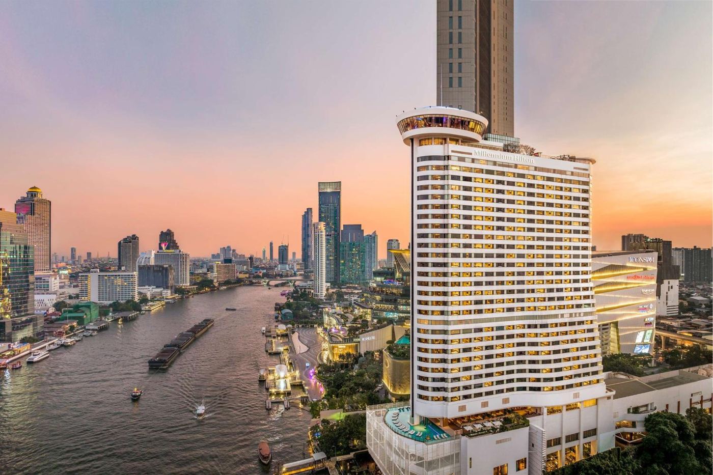 Millennium Hilton Bangkok riverside tower